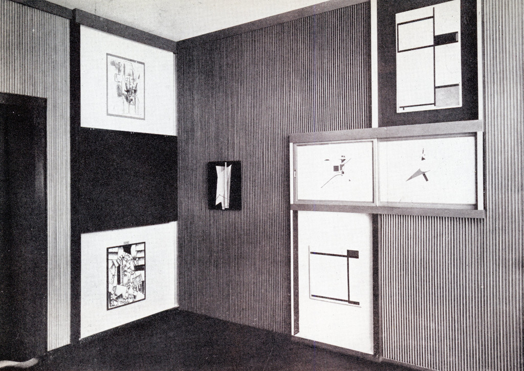 el-lissitzky-1927-8-abstract-cabinet-landesmuseum-hannover-dorner-239